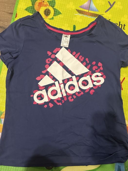 Оригинални женски тениски The north face,Guess,Hilfiger,fila и други