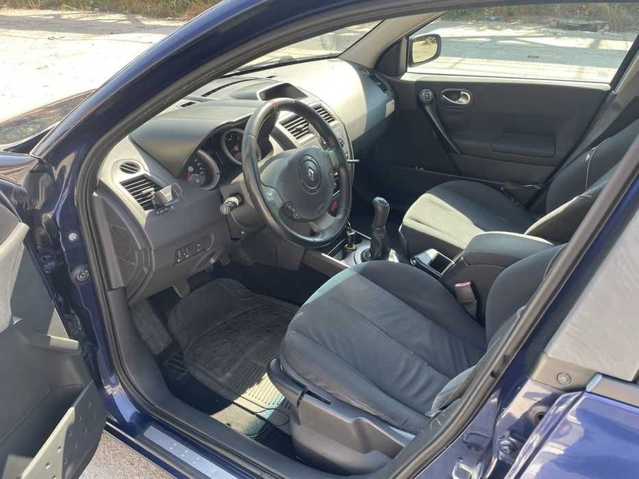 Renault Megane Hatchback 1.6 16V 113cp