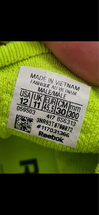 Adidasi Reebok noi