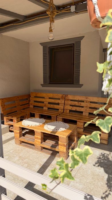 Vand mobilier terasa din paleti