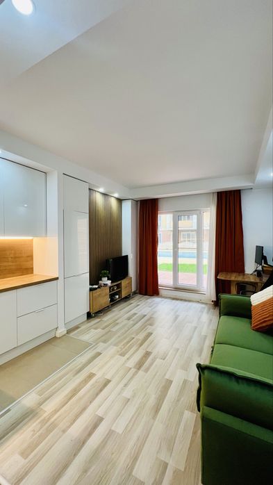 Cosmopolis parter, 2 camere, studio de inchiriat