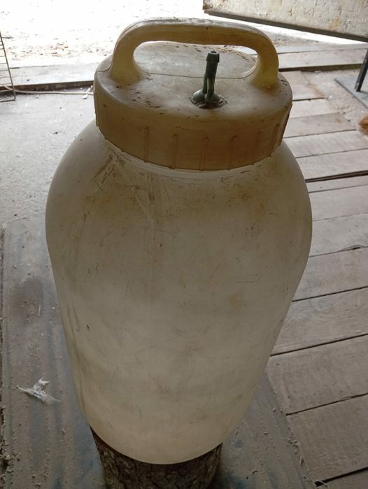 Продам фляжку крепкую