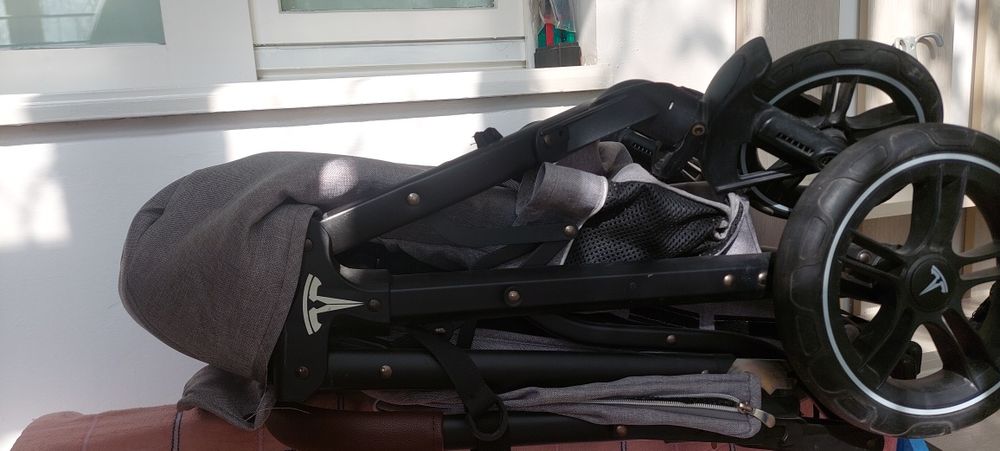 Коляска Teknum новая