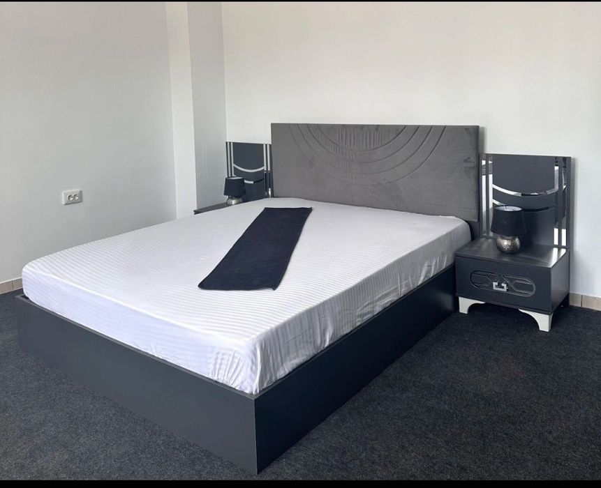 Pat gri antracit tapițat 160*200