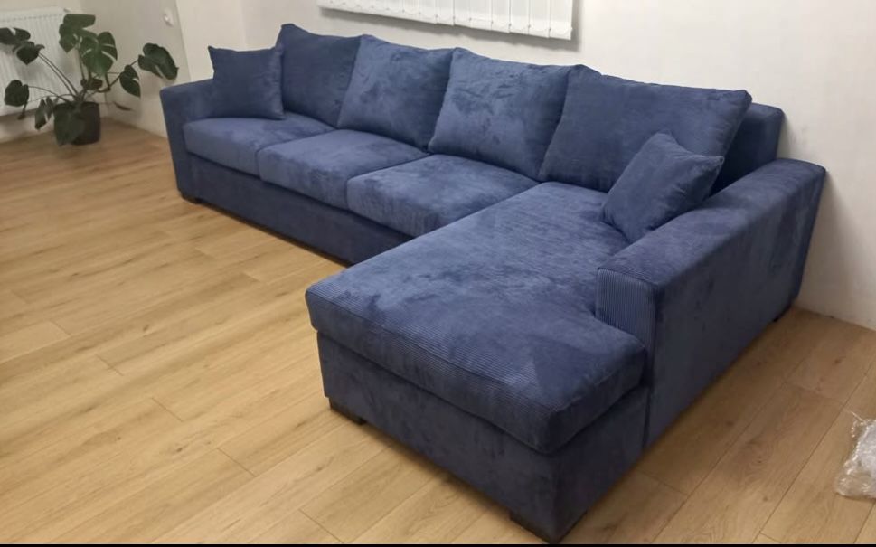 Canapea extensibila cu lada +perne