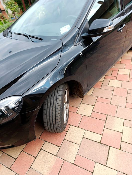 Vand Volvo V40 anul 2017