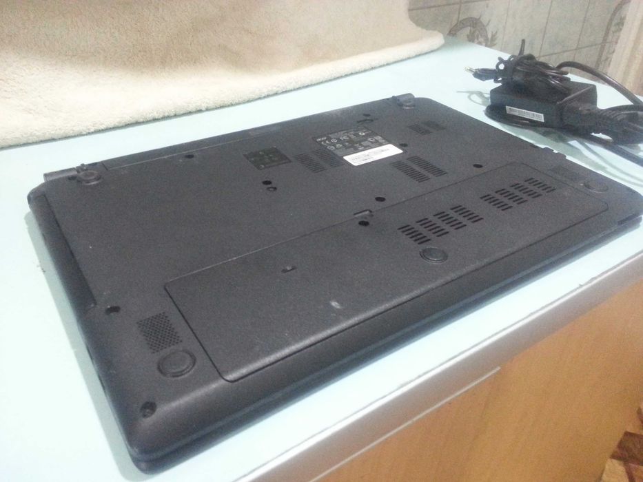 продается ноутбук ACER не работает. требуется ремонт. не включается.