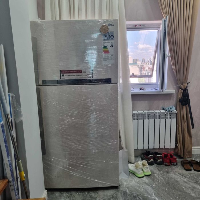 Холодильник новый LG