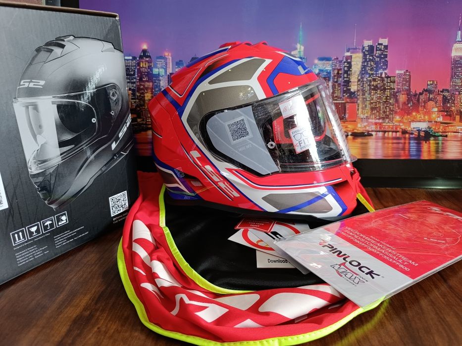 Мото шлем от бренда LS 2 assault