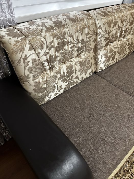 Диван в отличном состоянии