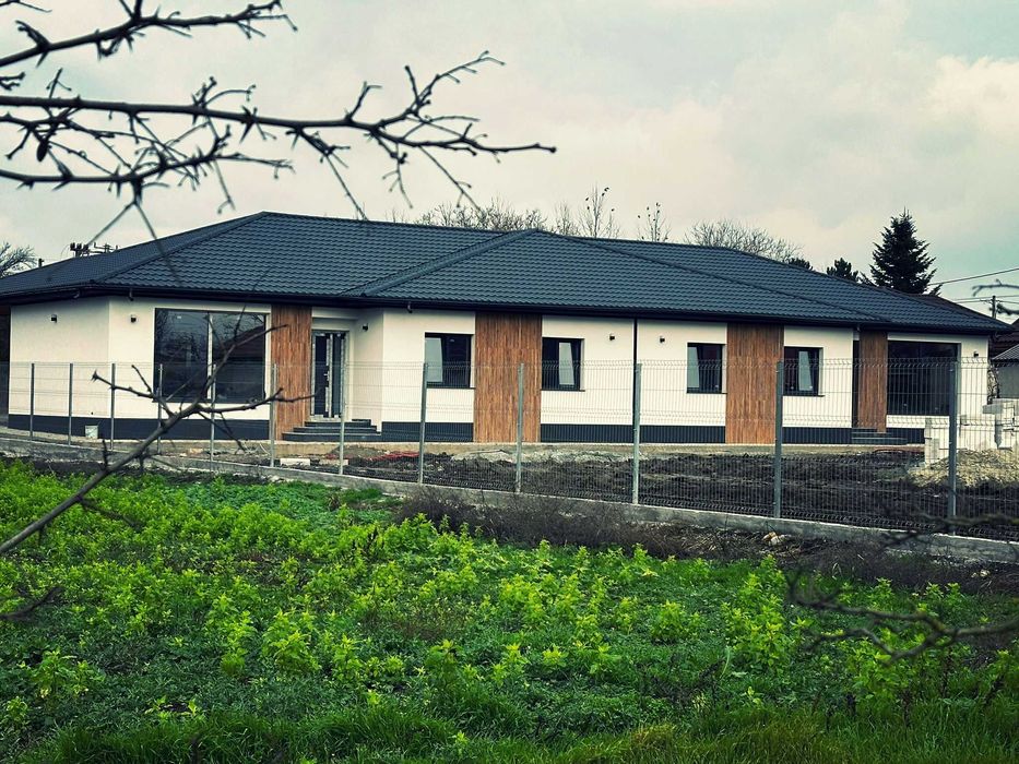 Casa Poiana cu teren 740 mp