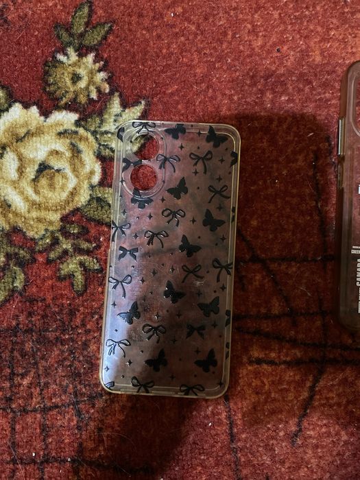 Продам чехлы  на oppo a 18