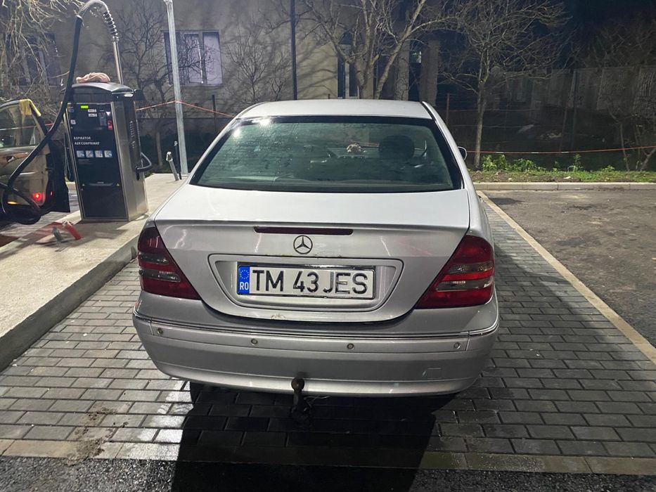 Vand Mercedes C220 an 2002 Automat