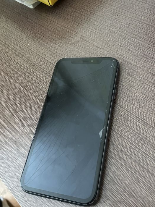 продам айфон 11 заблокированный