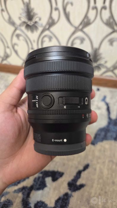 широкоугольный моторный зум-объектив Sony FE PZ 16-35mm f/4 G