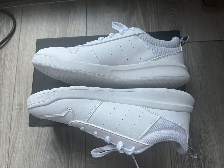 Чисто нови маратонки Adidas Tensuar K