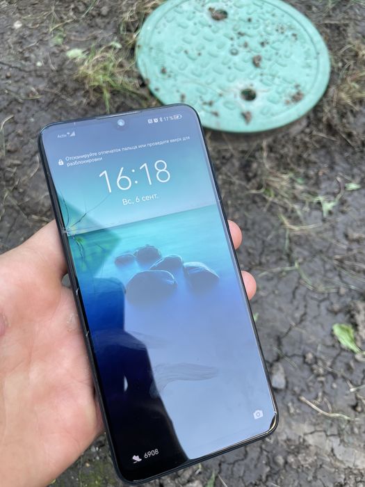 Huawei 128гб сс иделаьно