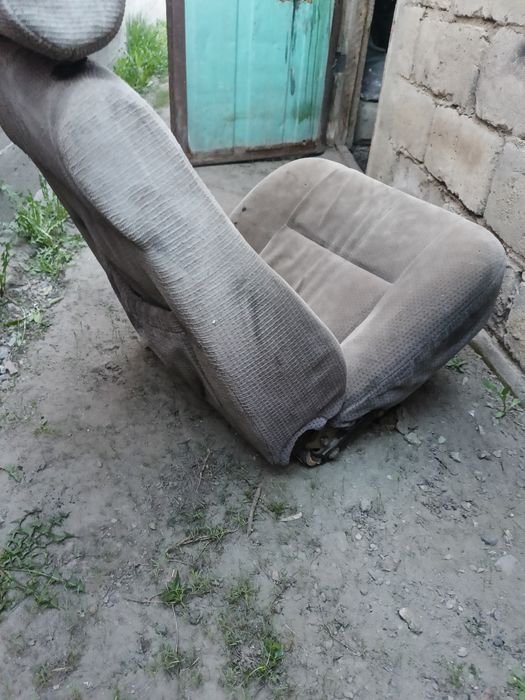Продам сиденье от волги