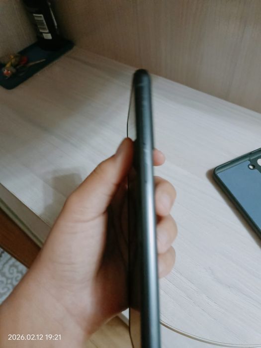 Samsung s21fe с каробкой