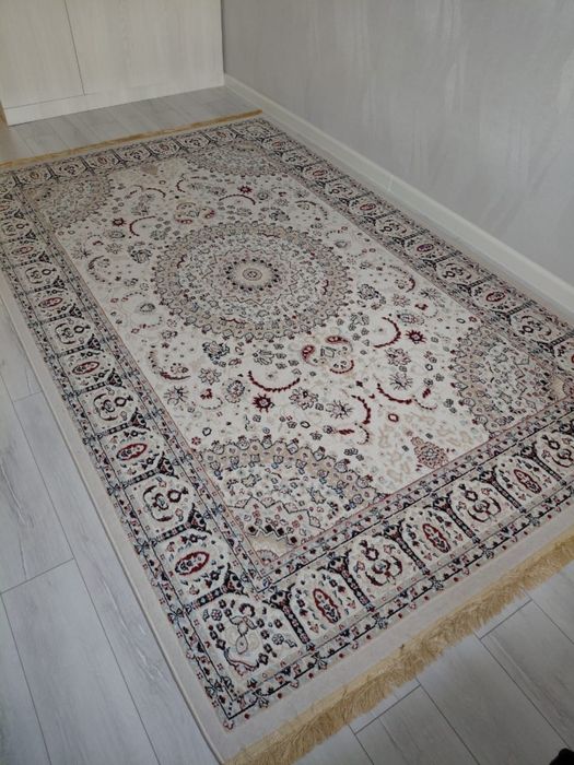 Продаются ковры (для комнат)