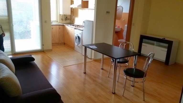Proprietar, locuinta etaj 1 in cladire noua CU PARCARE IN CURTE