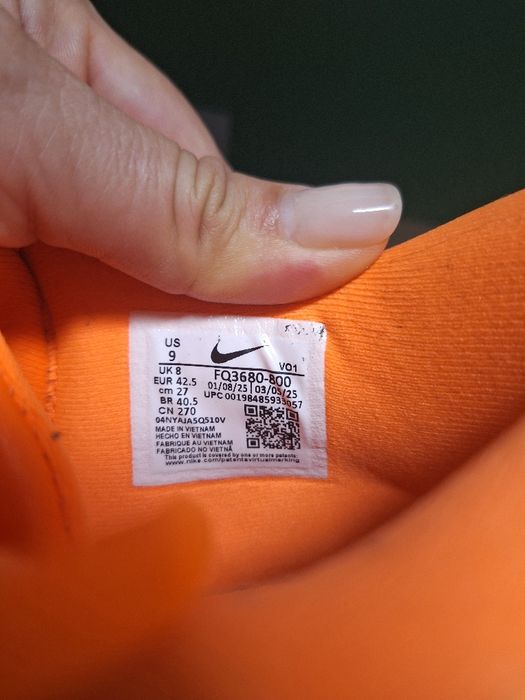 Маратонки NIKE - ново