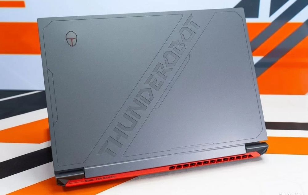 RTX 4050 Thunderobot