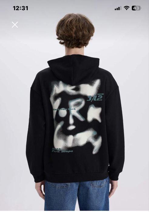 Суичър с качулка