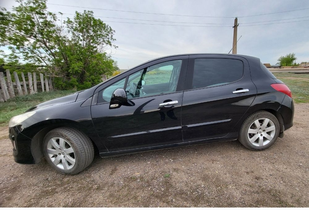 Peugeot 308, 2008год