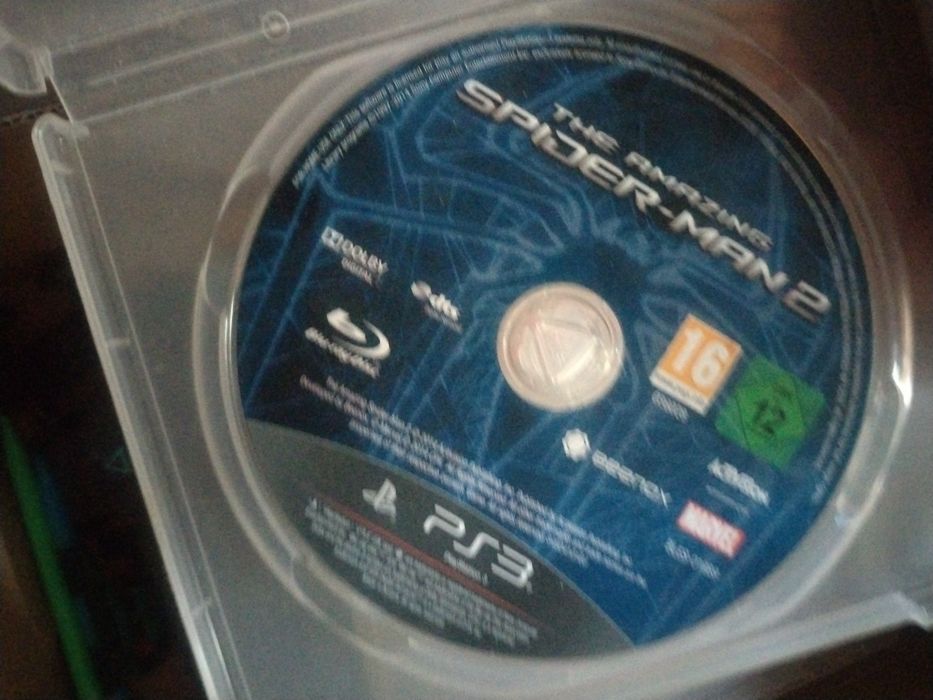 Vând PS3 . Funcționează perfect