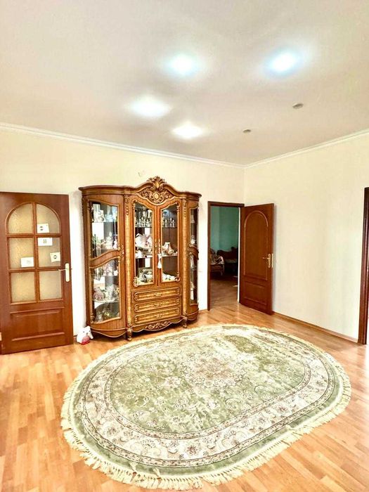 4-к Продам в центре!  Кенесары/Сарыарка