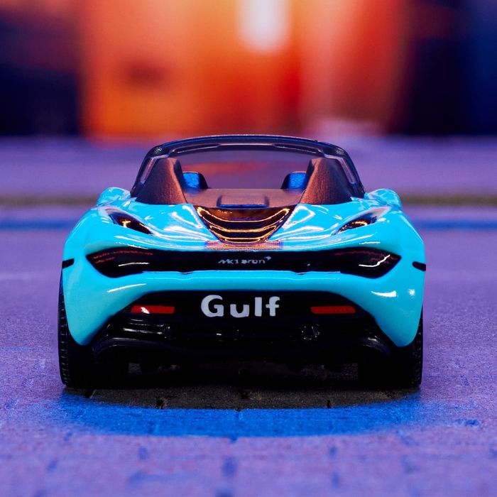 McLaren 720s Spyder GULF - Matchbox - количка 1/64
