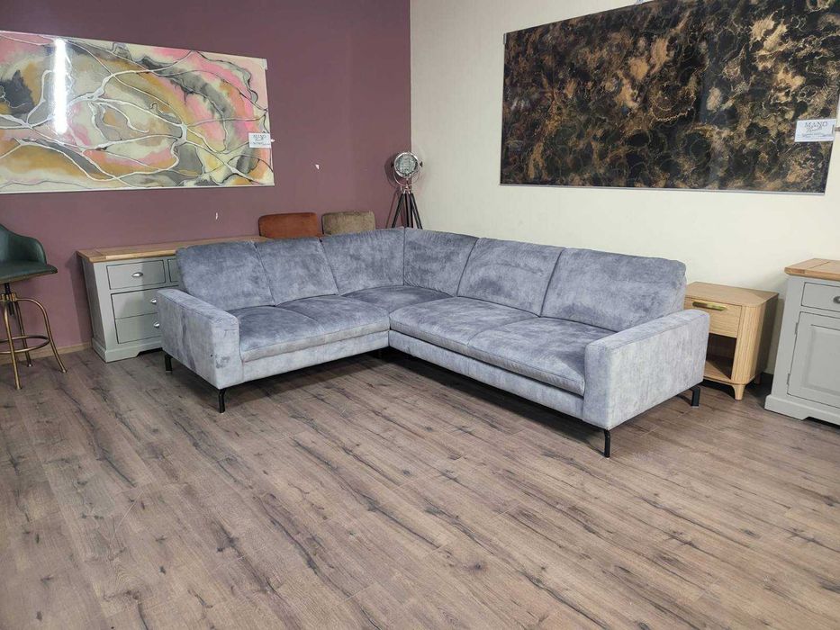 Сив ъглов диван от плат с функция сън MM-ZE1126