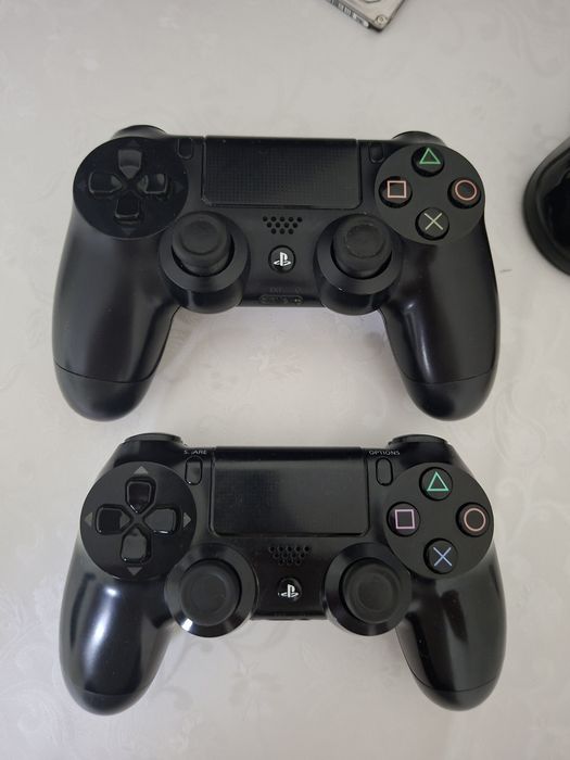 Sony PlayStation 4