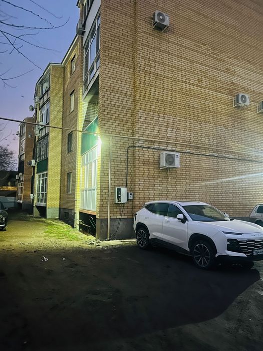 Продам 3 ком кв 103 м2 в районе парка Кирова
