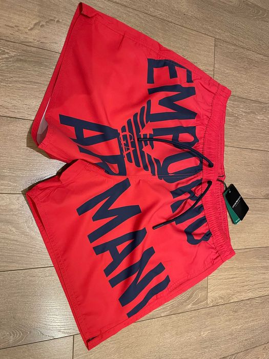 Оригинални плувни шорти Emporio Armani, размери: S, M и XXL