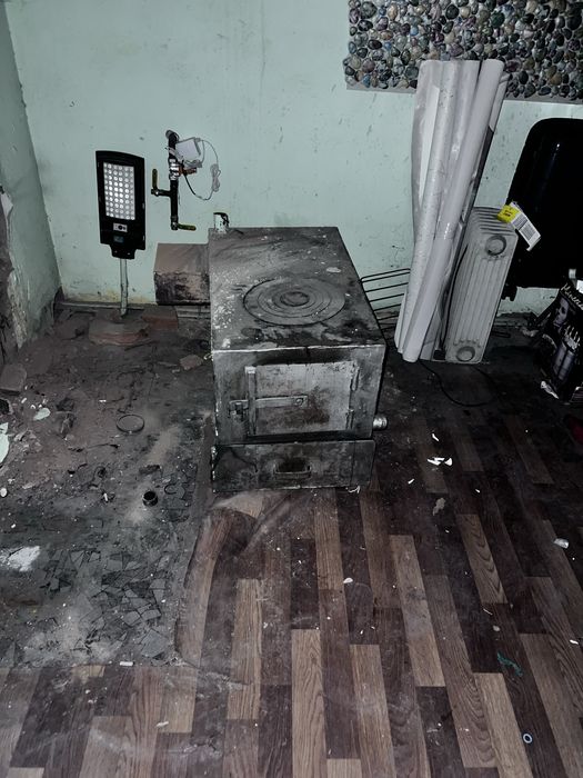 Продам печку на дровах