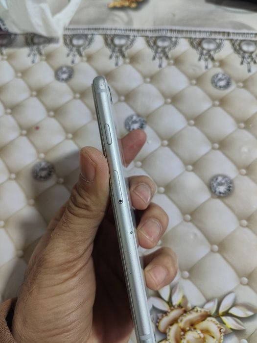 Iphone 8 xotrasi 64gb rigeon LL/A yomks 100%