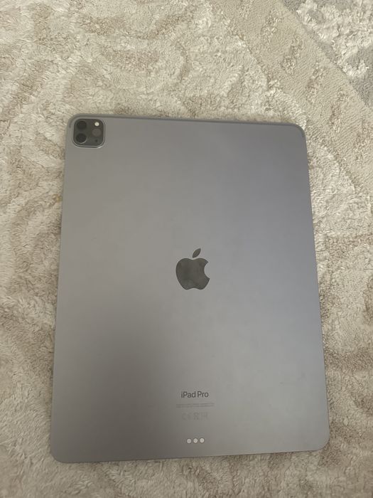 айпад  про 12  2023,256 гб