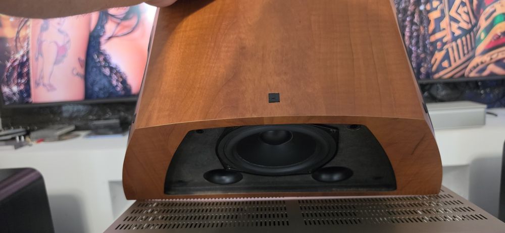Boxe Kef Q2DS de perete / surround 5 difuzoare Dipol Top