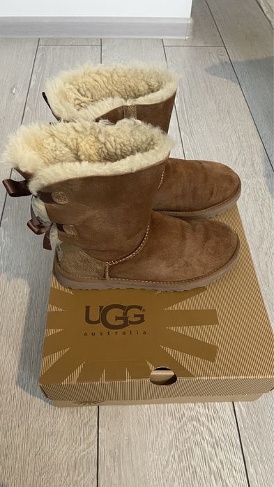 Cizme UGG marime 37