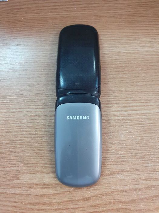 Telefon Samsung GT-E1150 clapeta seniori taste butoane necodat