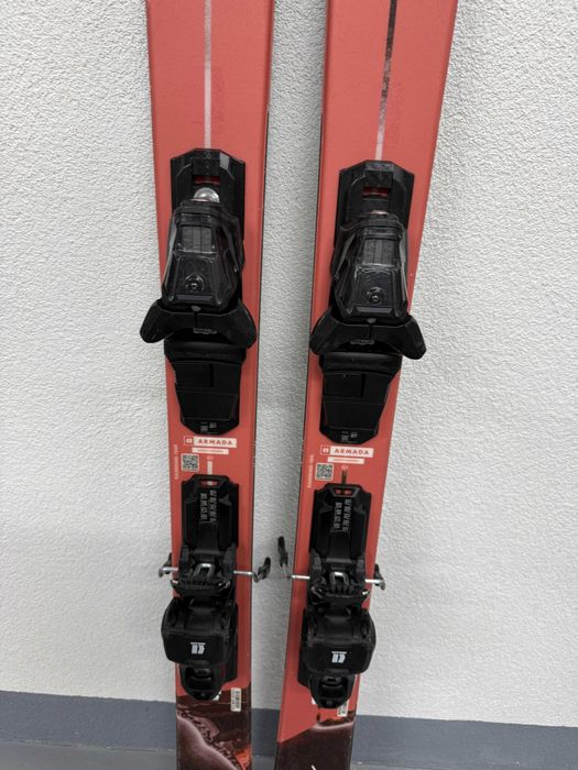schi armada arw 84 L175 si 164 cm
