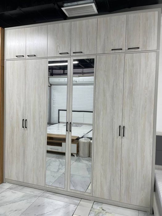 Большой Распашной шкаф от Comfort Mebel