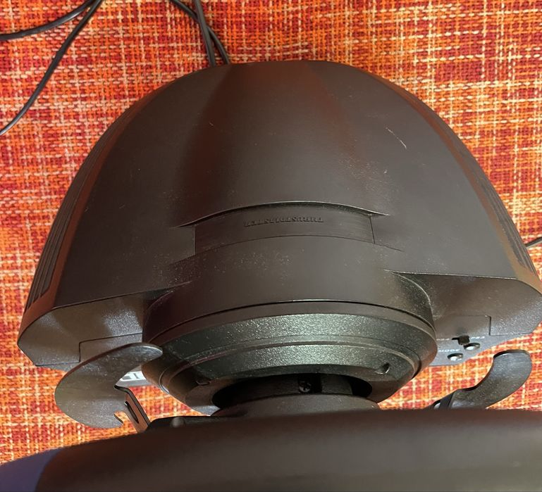 Волан и педали Thrustmaster T150