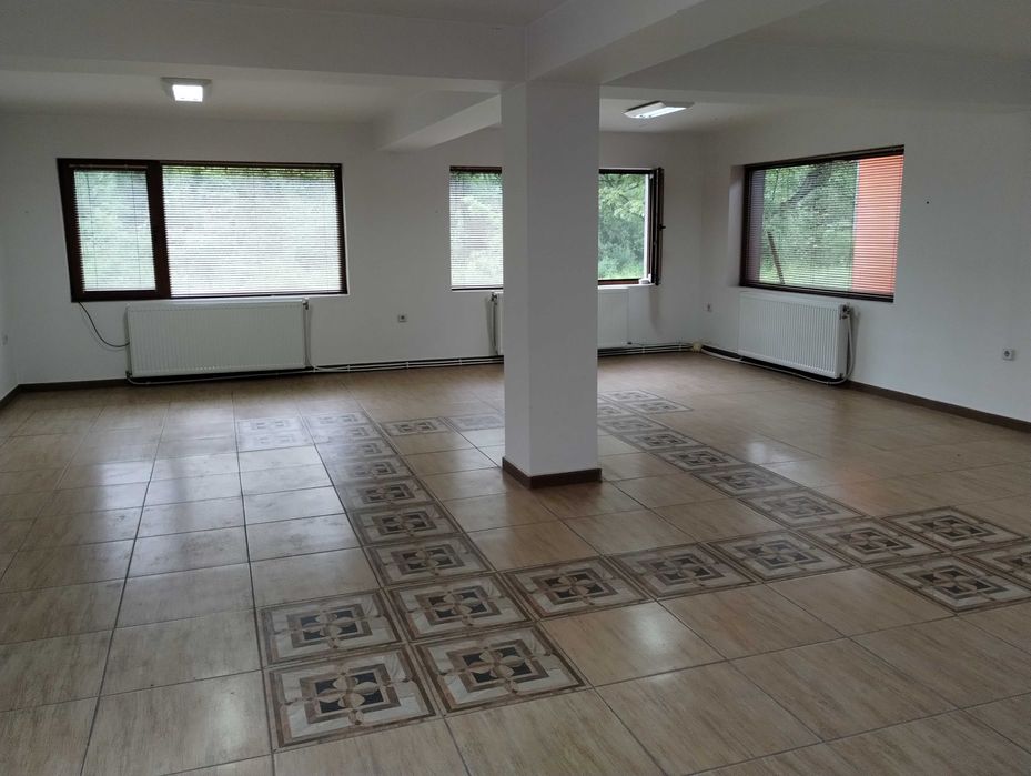 Дава се под наем Промишлена сграда в Троян - 1100 кв.м за 2600 € - Снимка #9