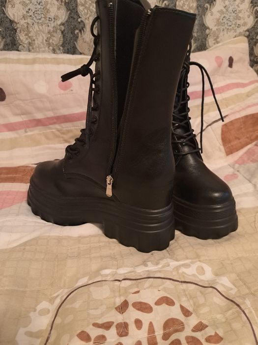 Новые стильные полусапожки