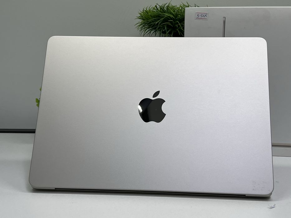 Macbook Air M2 Ram 8 gb ssd 512 gb