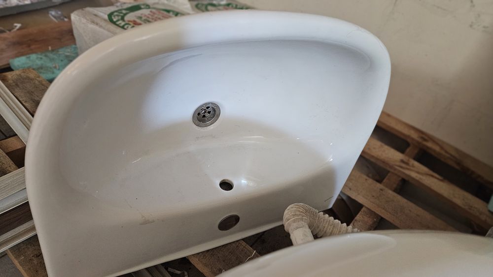 Мивки три броя в много добро състояние