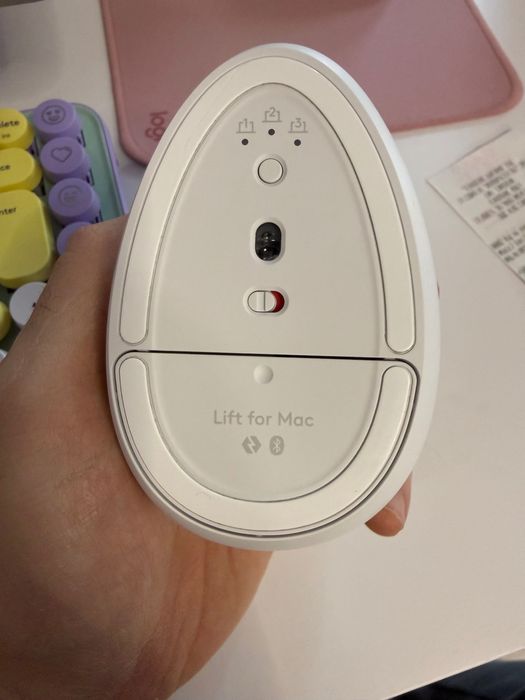 Мишка Logitech Lift for Mac